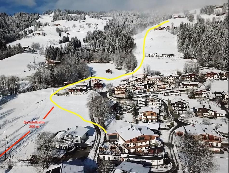 Luxus Ferienwohnung Almhuette Brixen im Thale Bagian luar foto
