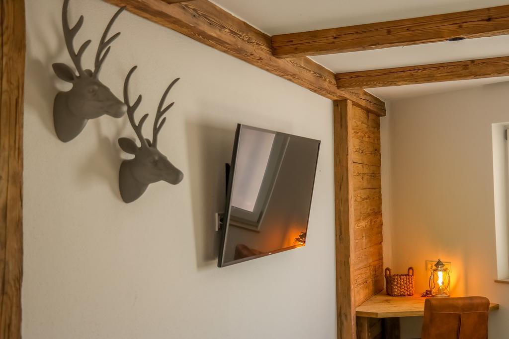 Luxus Ferienwohnung Almhuette Brixen im Thale Ruang foto