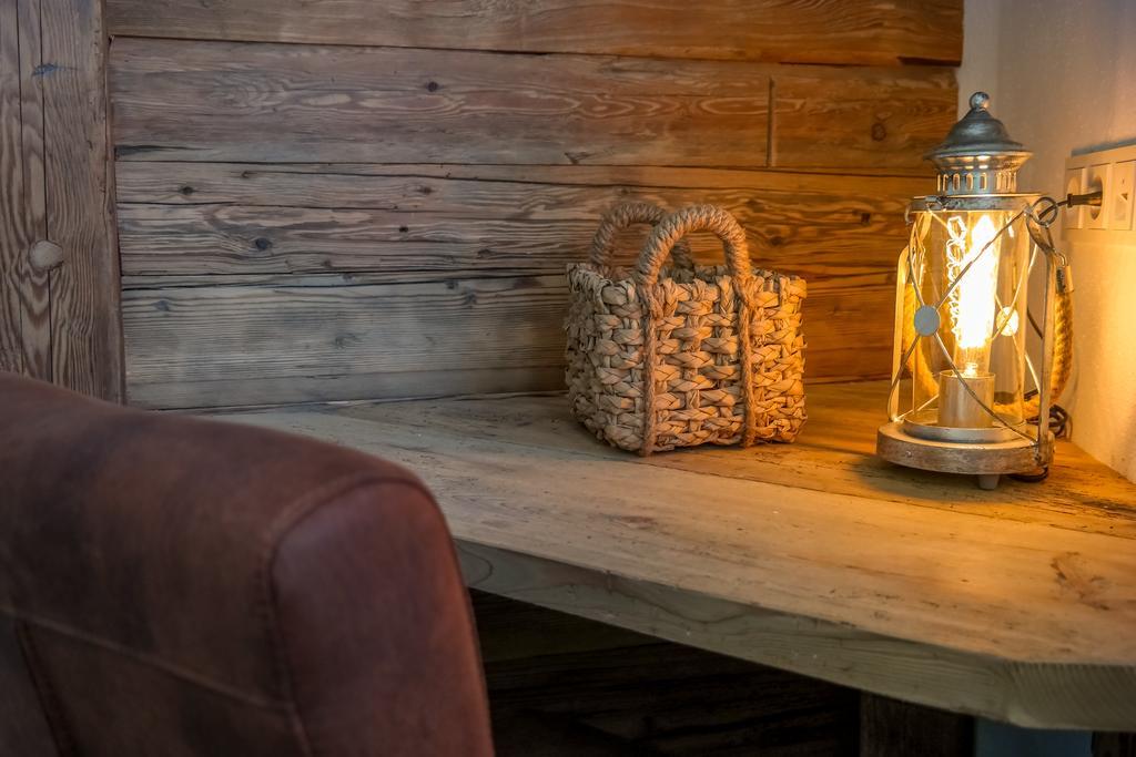 Luxus Ferienwohnung Almhuette Brixen im Thale Ruang foto