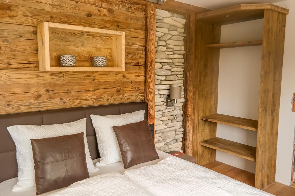 Luxus Ferienwohnung Almhuette Brixen im Thale Ruang foto
